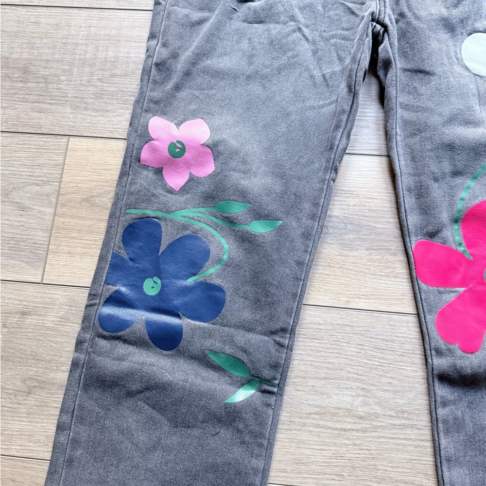 Brand New with Tags!! Floral Print Women's Denim Overalls - Picture 4 of 16